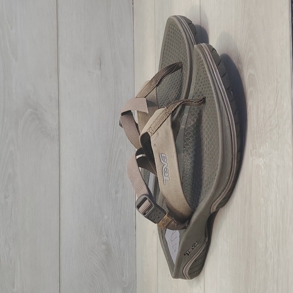 Teva Women Outdoor Hiking Comfort Athletic Sandals shoes sz 9 - Picture 2 of 10